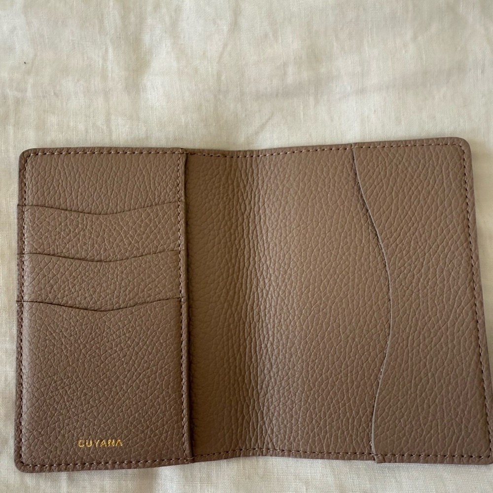 Cuyana Passport Leather Case with Drawstring Pouch